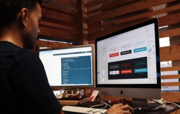 元描述是HTML代码中一段简短的网页内容摘要